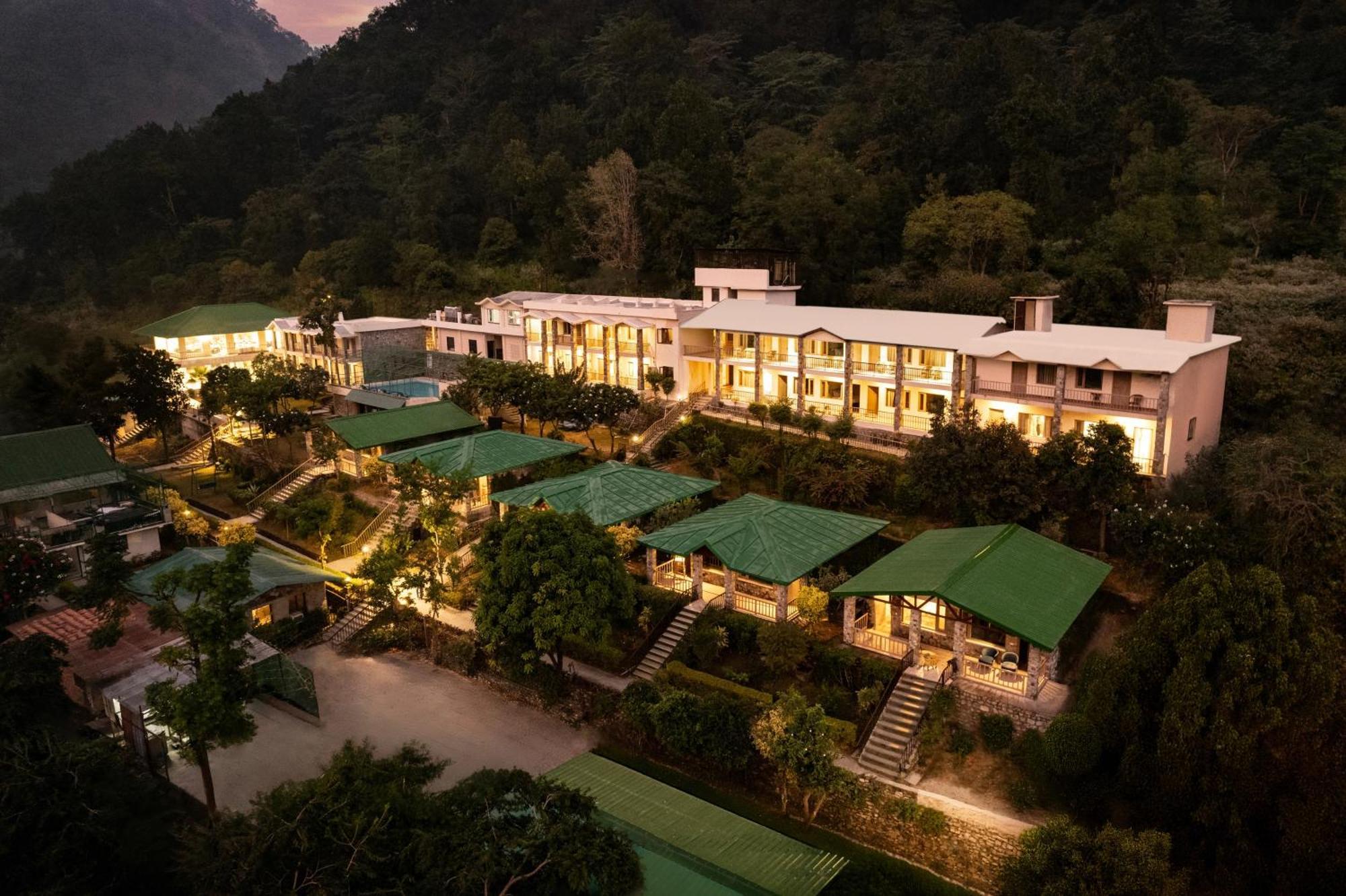 Sterling Corbett Hotel Garjia Eksteriør billede